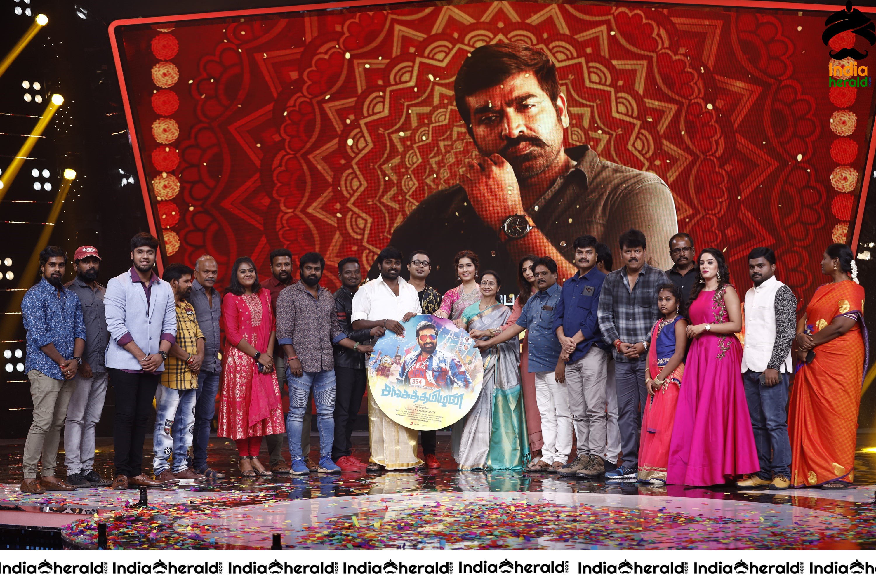 Vijay Sethupathi And Raashi Khanna Starrer Sangatamizhan Audio Launch Stills