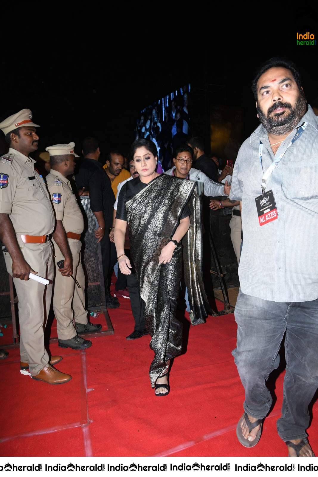 Vijayashanthi Mass entry at Sarileru Neekevvaru event Set 1