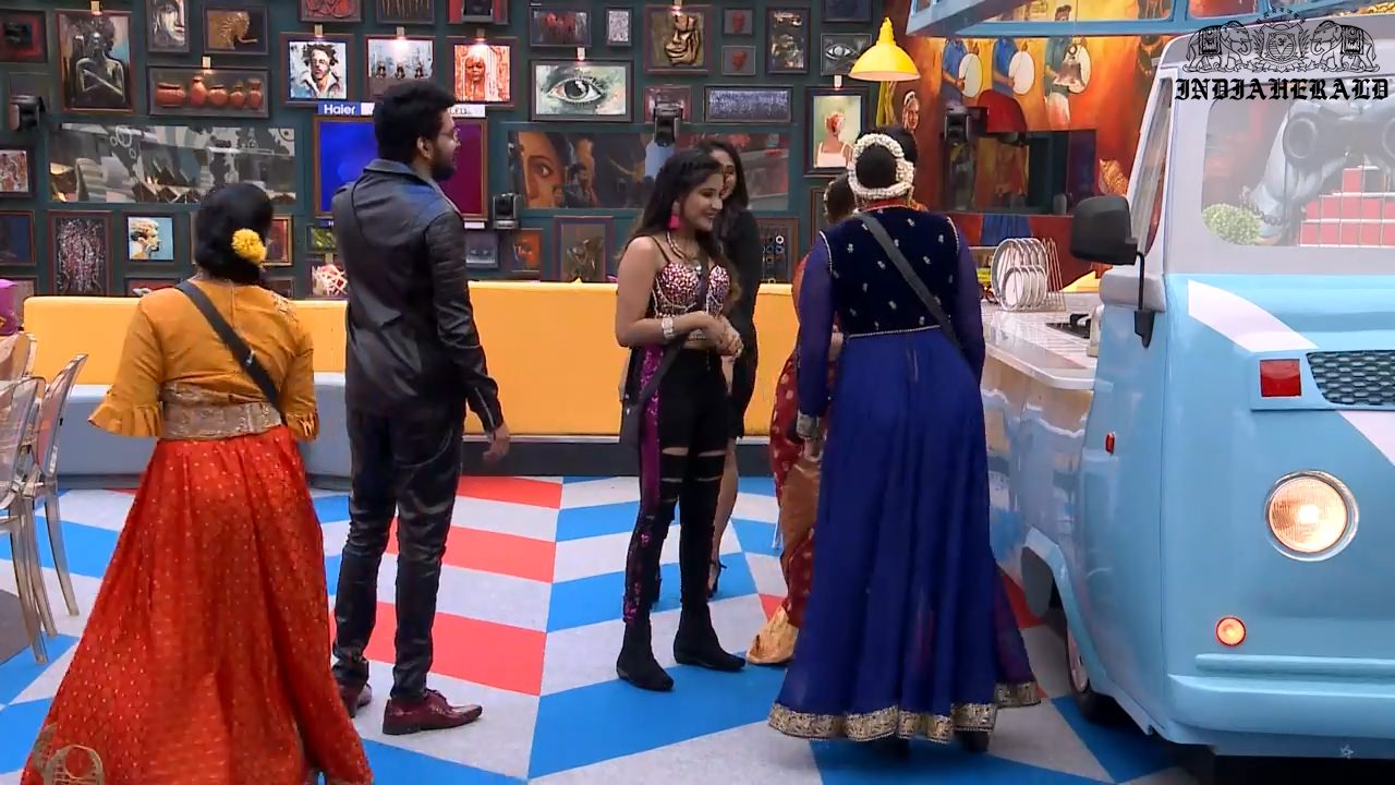 BIGG BOSS SEASON 3 TAMIL DAY 0 PREMIERE STILLS SET 2