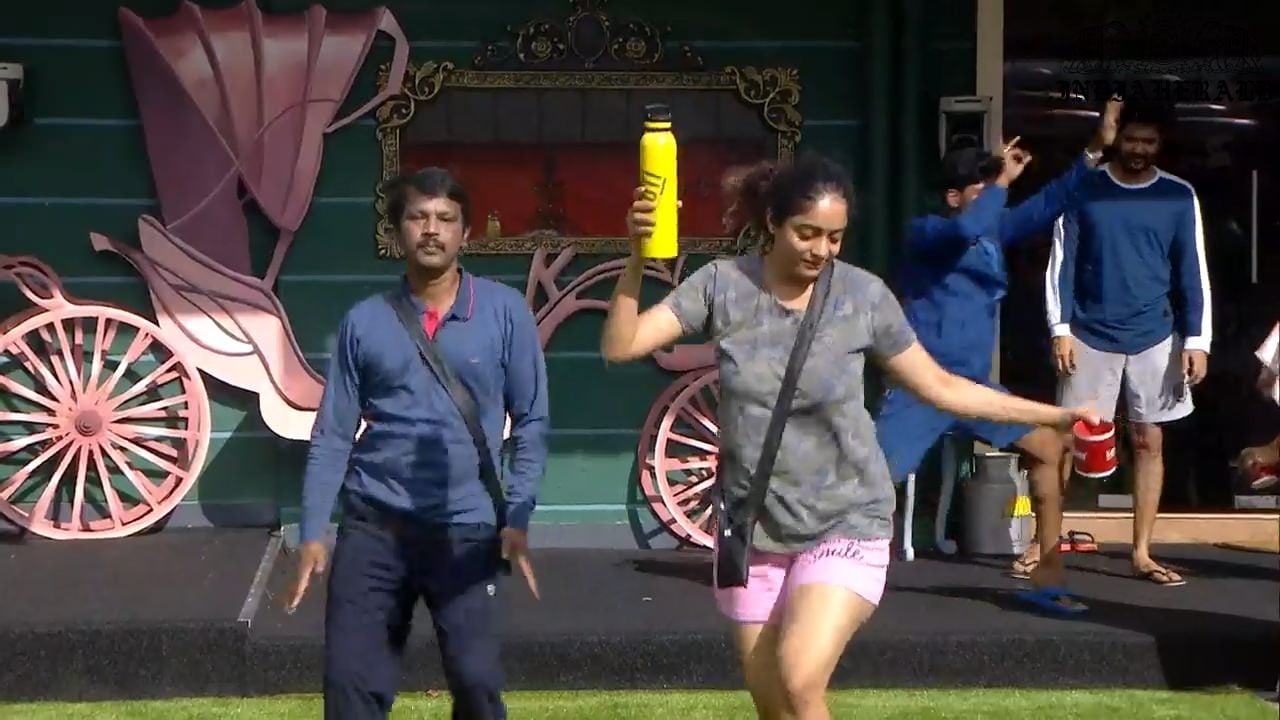 Bigg Boss Season 3 Tamil Day 2 Stills Set 1