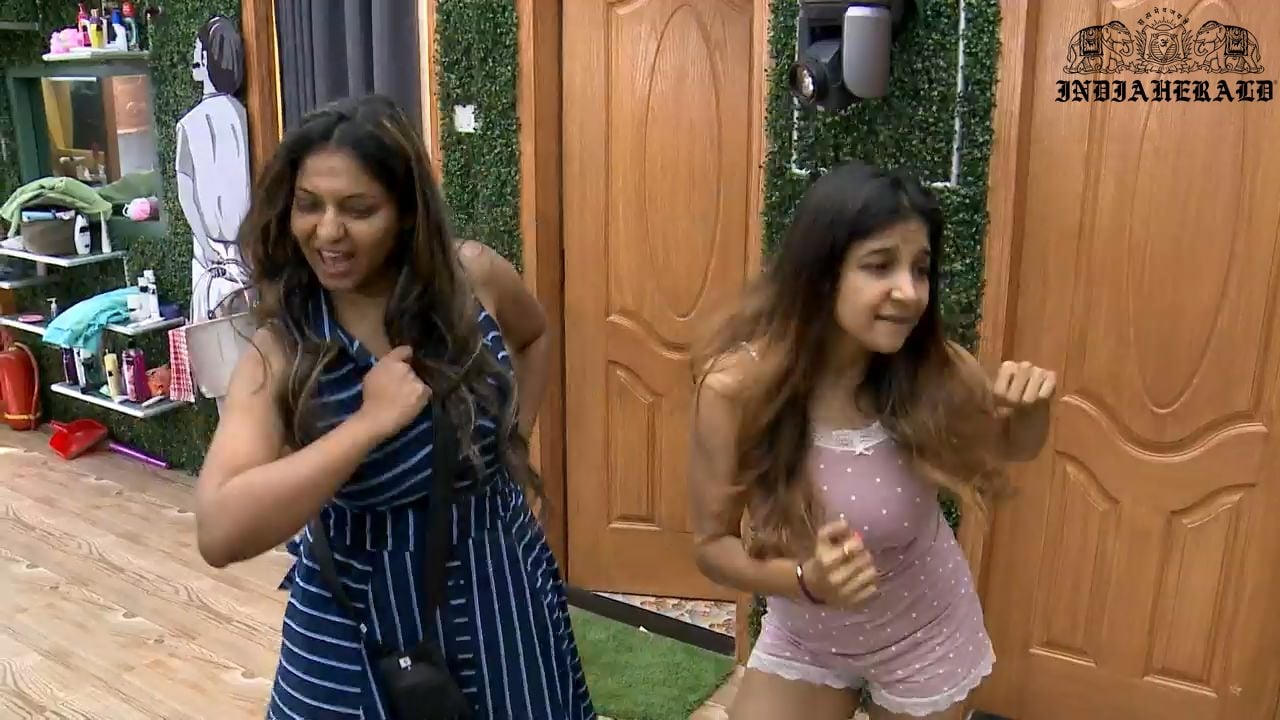 Bigg Boss Season 3 Tamil Day 2 Stills Set 1