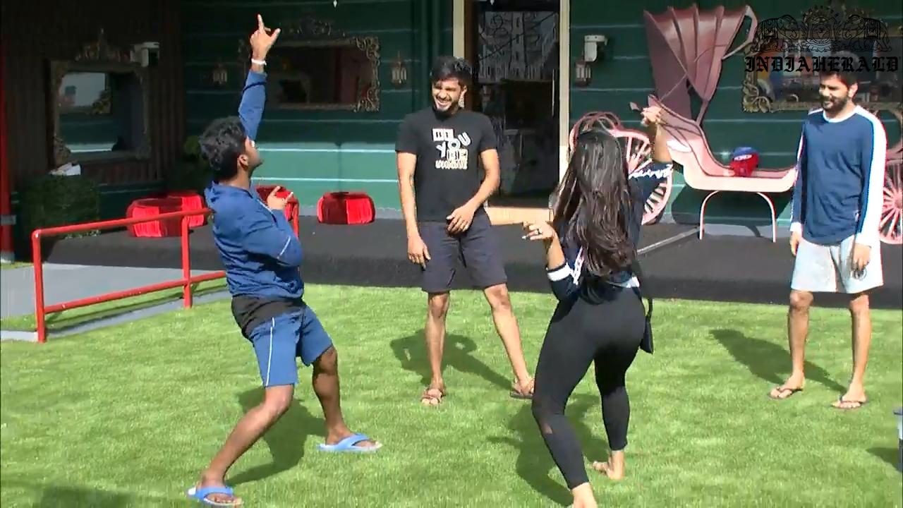 Bigg Boss Season 3 Tamil Day 2 Stills Set 1