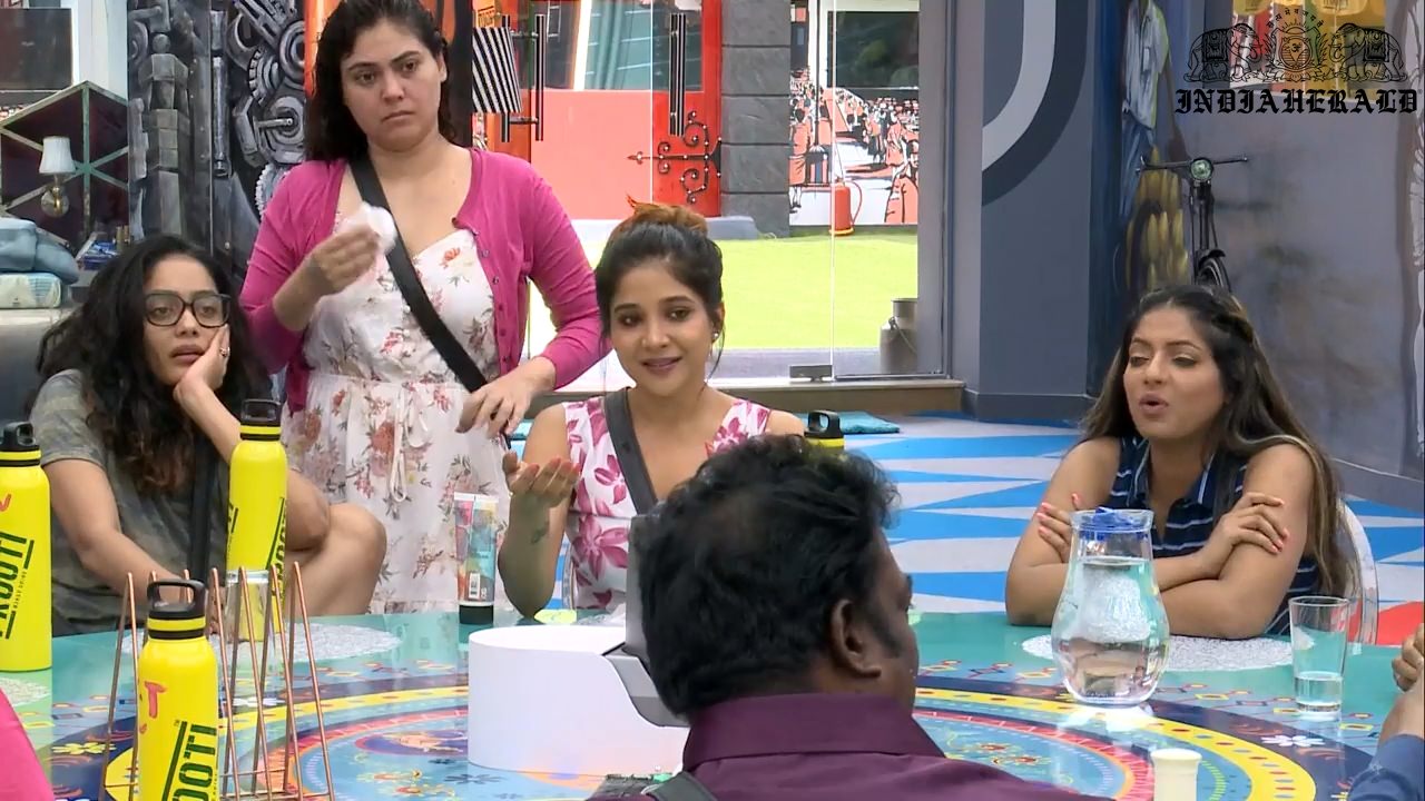 Bigg Boss Season 3 Tamil Day 2 Stills Set 2
