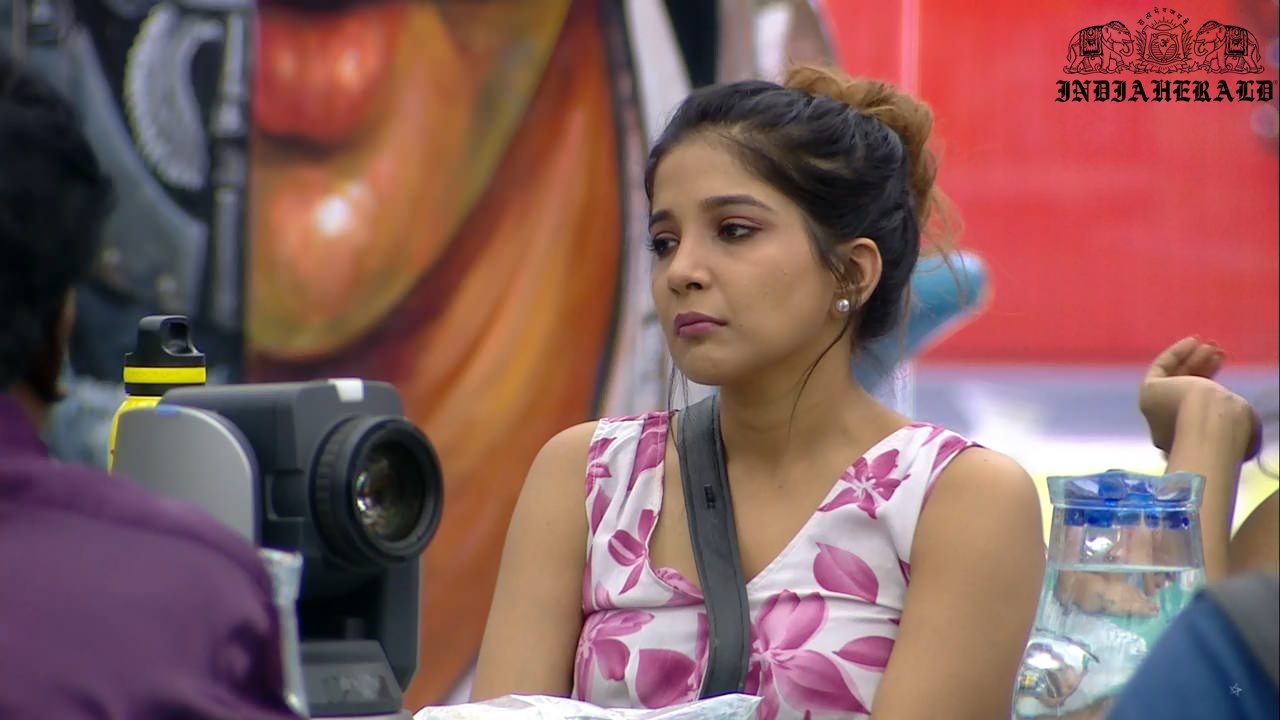 Bigg Boss Season 3 Tamil Day 2 Stills Set 2