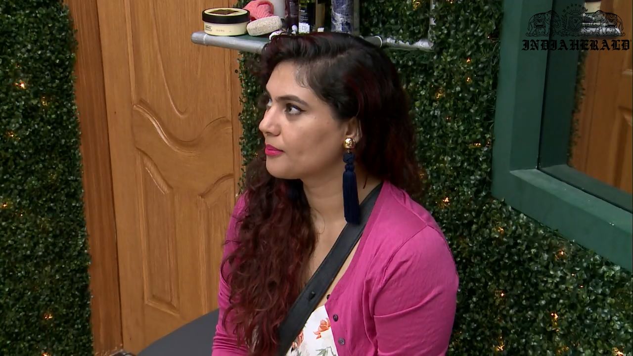 Bigg Boss Season 3 Tamil Day 2 Stills Set 3