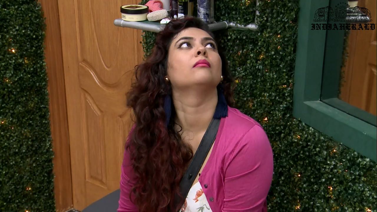 Bigg Boss Season 3 Tamil Day 2 Stills Set 3