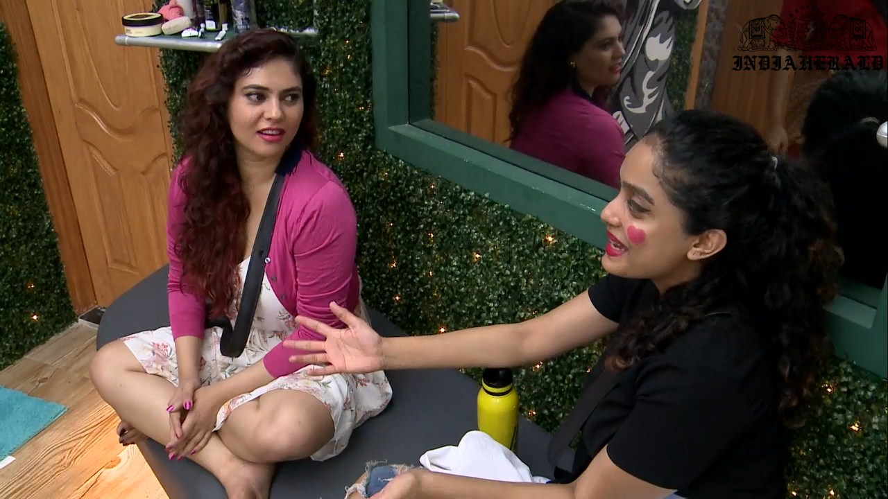 Bigg Boss Season 3 Tamil Day 2 Stills Set 3