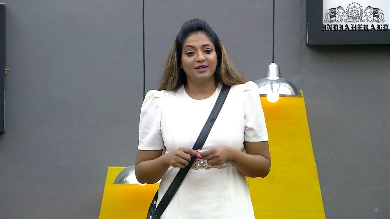 Bigg Boss Season 3 Tamil Day 3 Stills Set 3