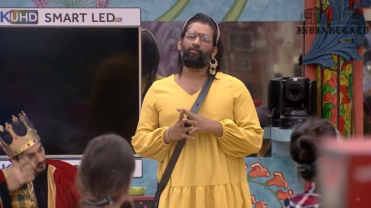 Bigg Boss Season 3 Telugu Day 11 Hot Stills Set 3