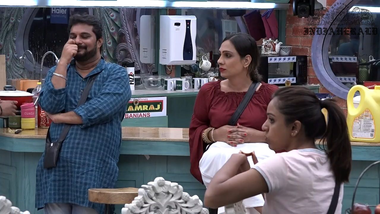 Bigg Boss Season 3 Telugu Day 11 Hot Stills Set 3