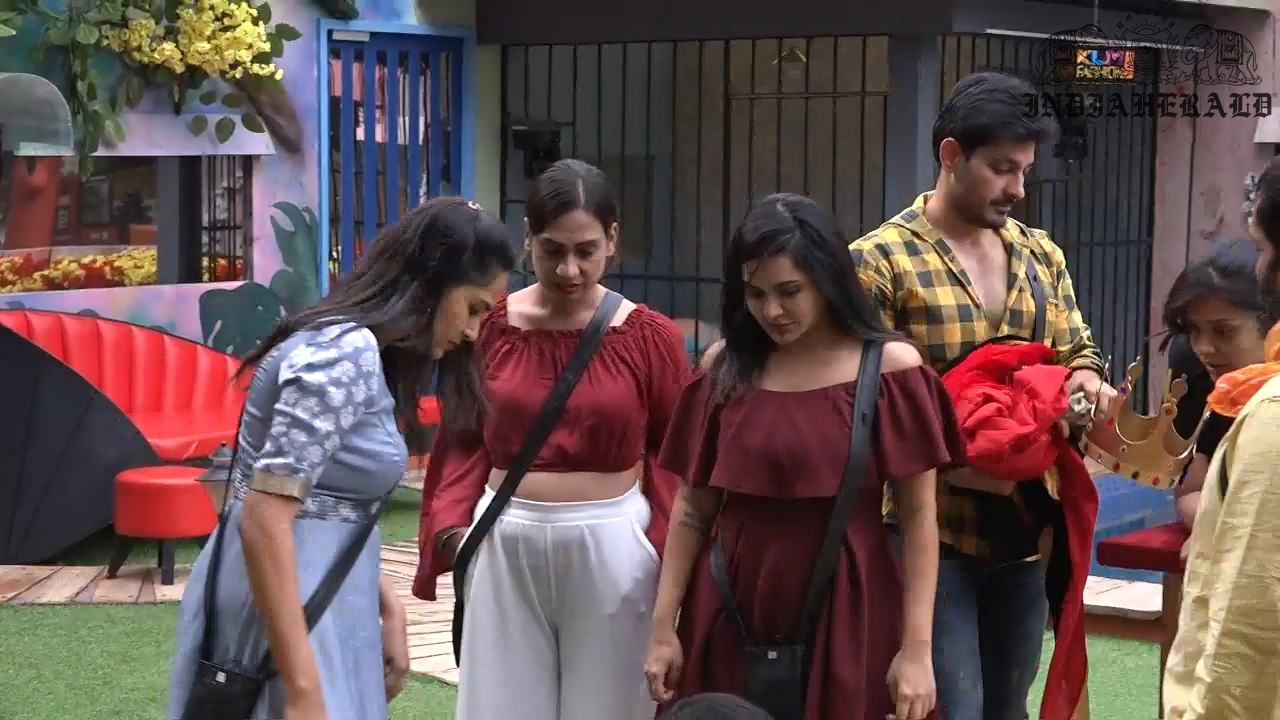 Bigg Boss Season 3 Telugu Day 11 Hot Stills Set 3