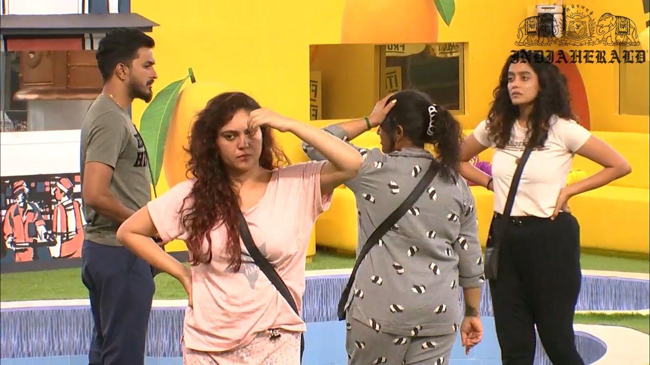 Bigg Boss Tamil Season 3 Day 10 Stills Set 3