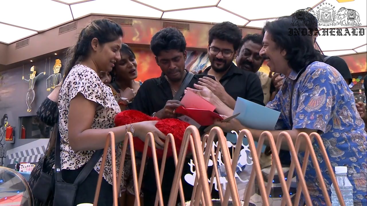 Bigg Boss Tamil Season 3 Day 12 Stills Set 4