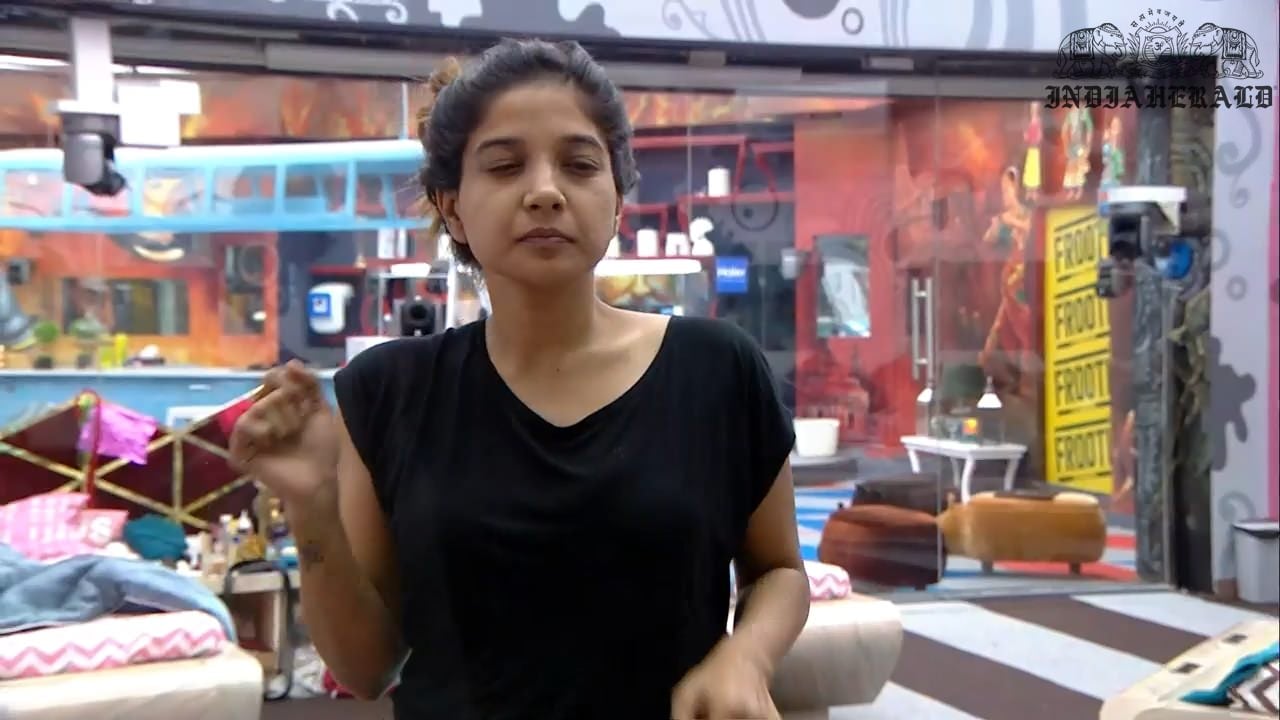 Bigg Boss Tamil Season 3 Day 13 Stills Set 1
