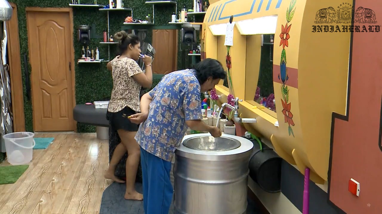 Bigg Boss Tamil Season 3 Day 13 Stills Set 1