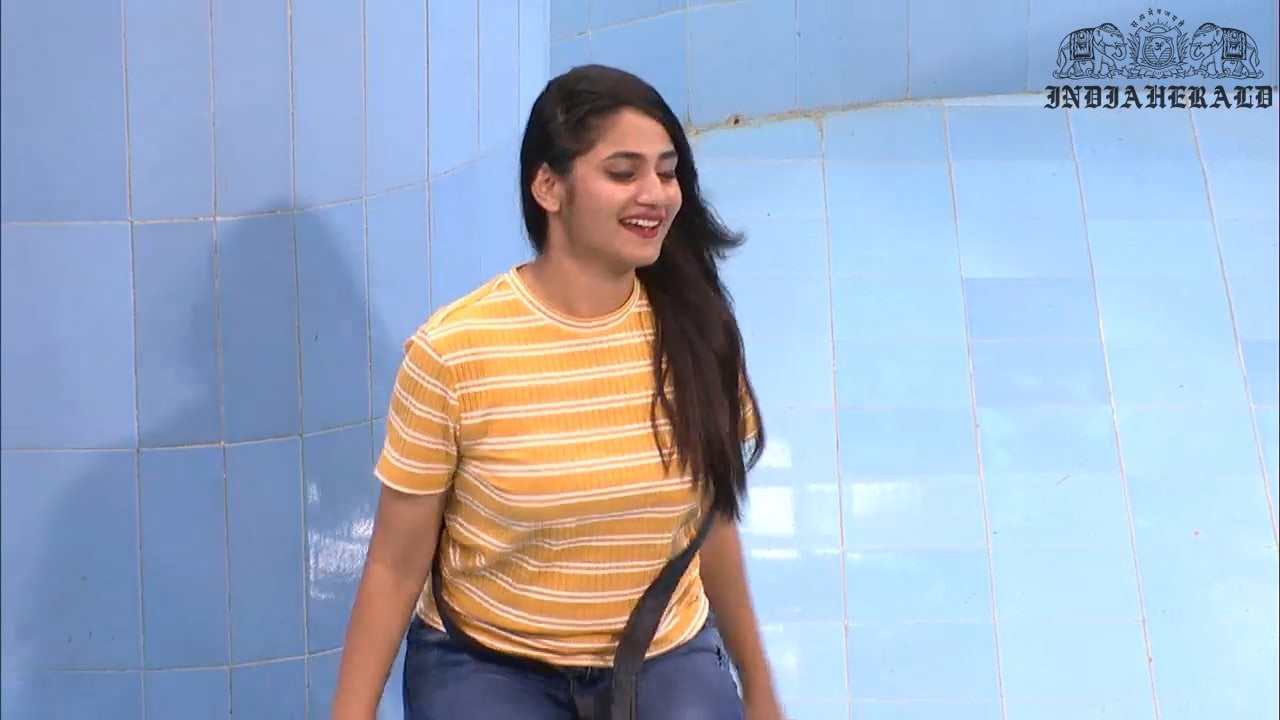Bigg Boss Tamil Season 3 Day 13 Stills Set 1