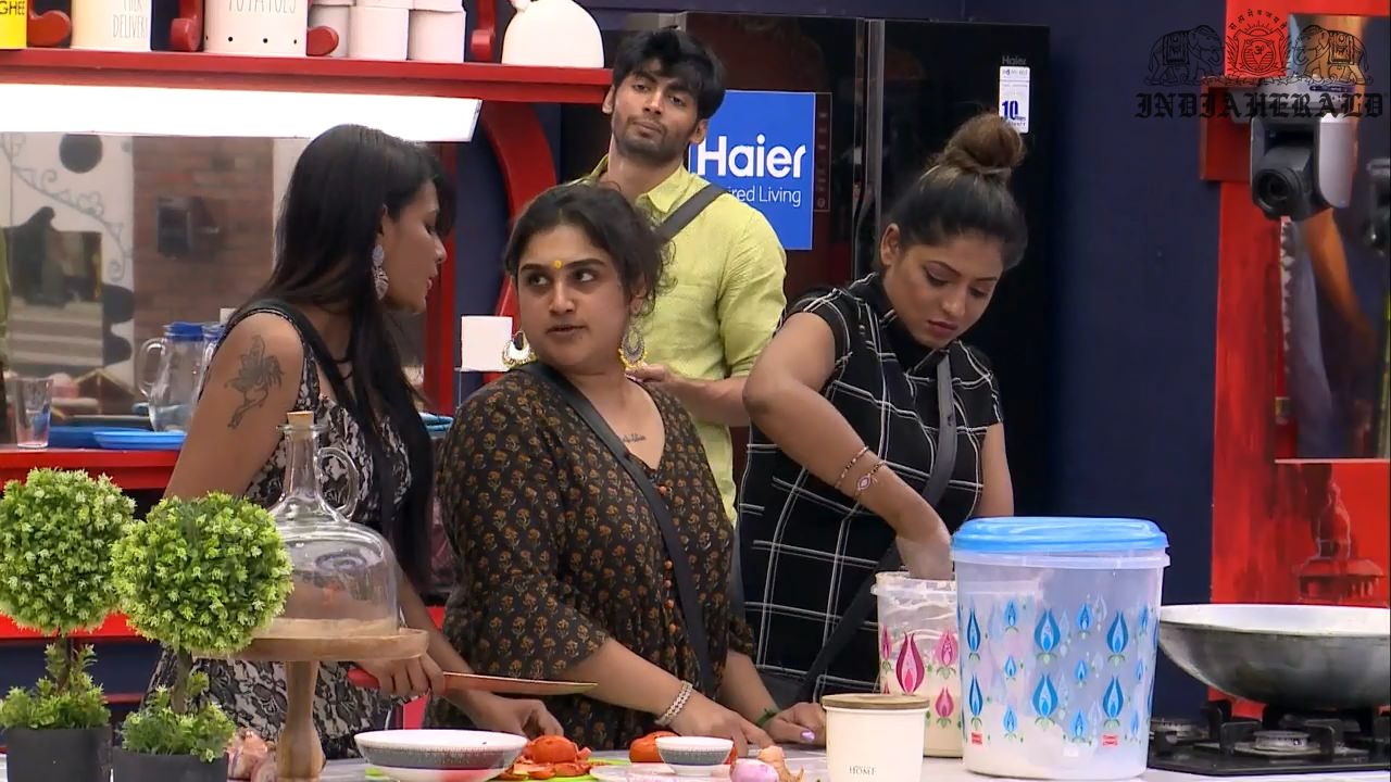 Bigg Boss Tamil Season 3 Day 13 Stills Set 1