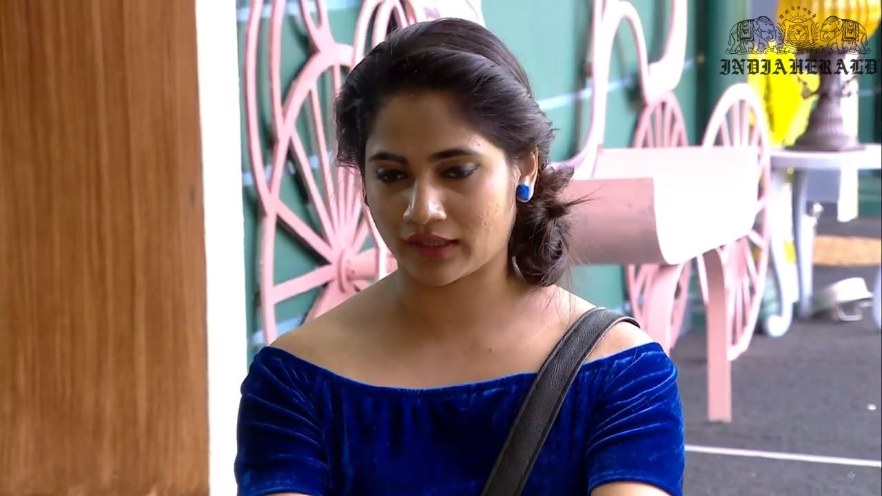 Bigg Boss Tamil Season 3 Day 15 Stills Set 1