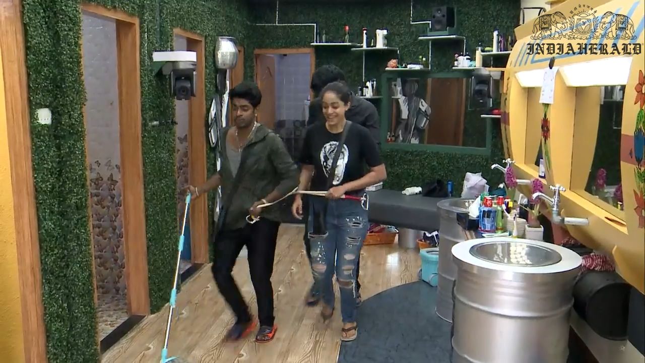 Bigg Boss Tamil Season 3 Day 15 Stills Set 1