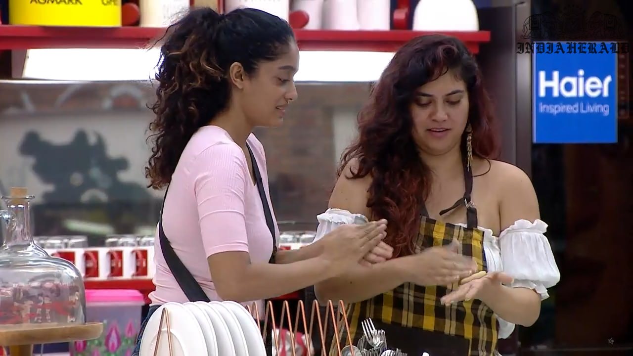 Bigg Boss Tamil Season 3 Day 17 Hot Stills Set 2