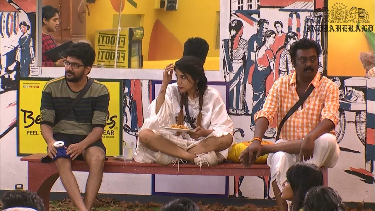 Bigg Boss Tamil Season 3 Day 17 Hot Stills Set 3