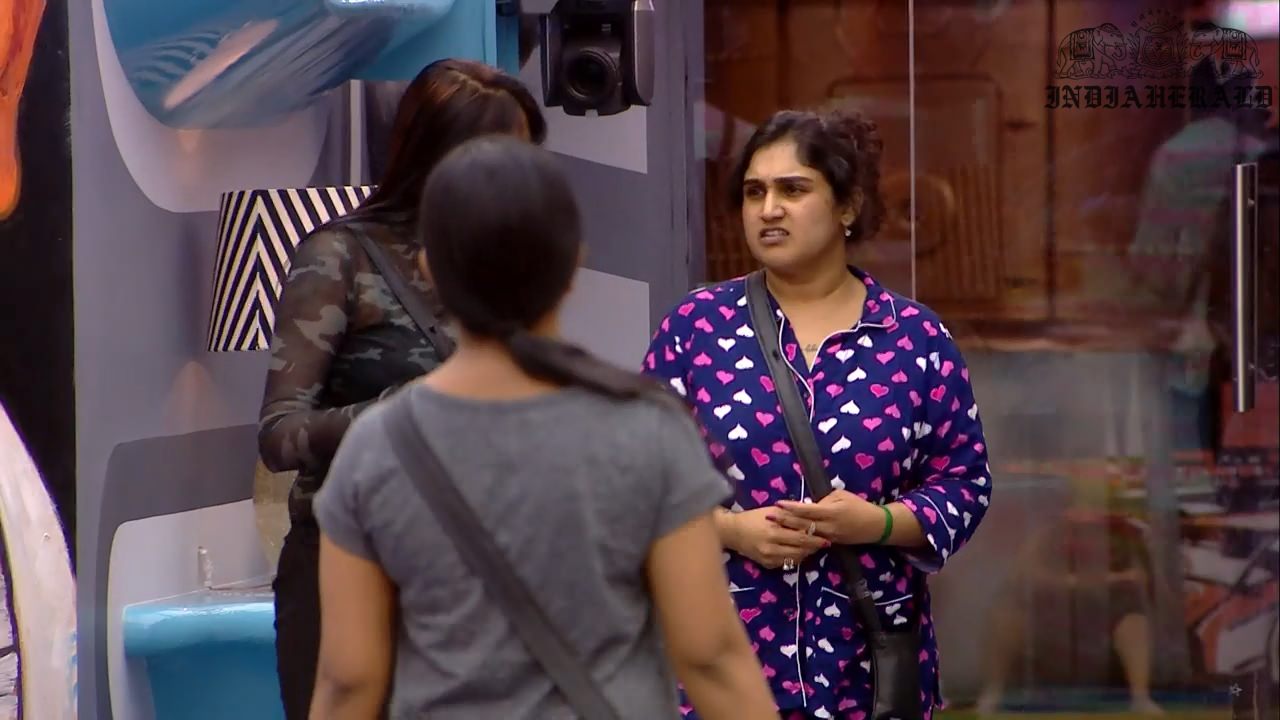 Bigg Boss Tamil Season 3 Day 19 Stills Set 1