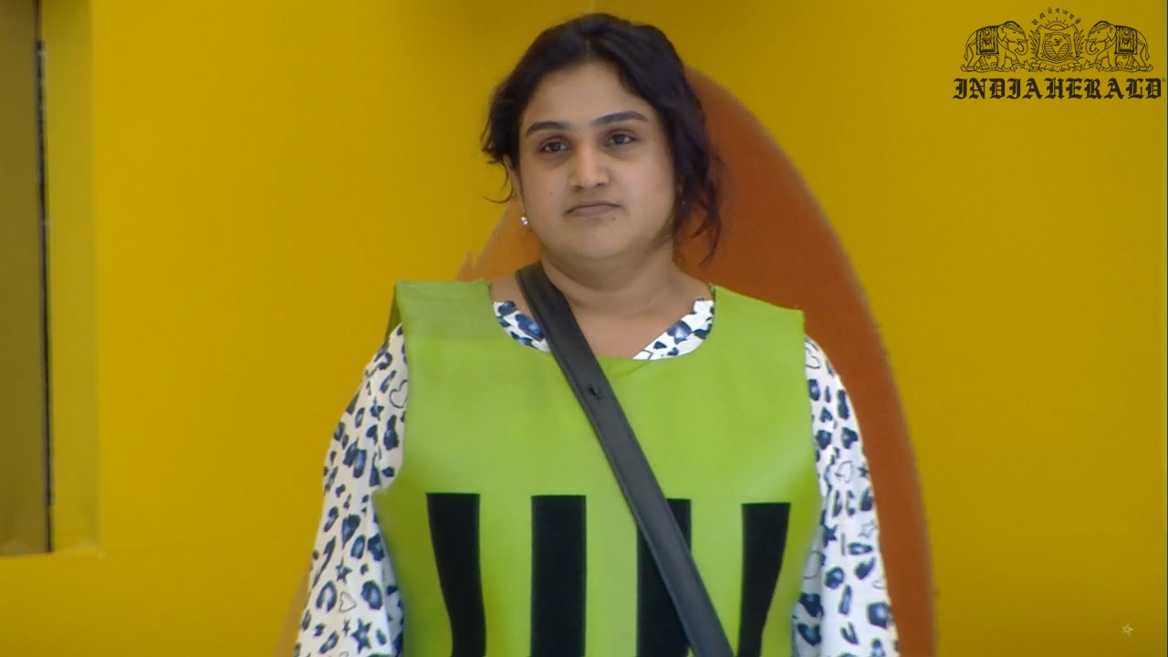 Bigg Boss Tamil Season 3 Day 19 Stills Set 2