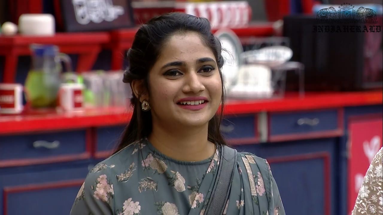 Bigg Boss Tamil Season 3 Day 20 Stills Set 2