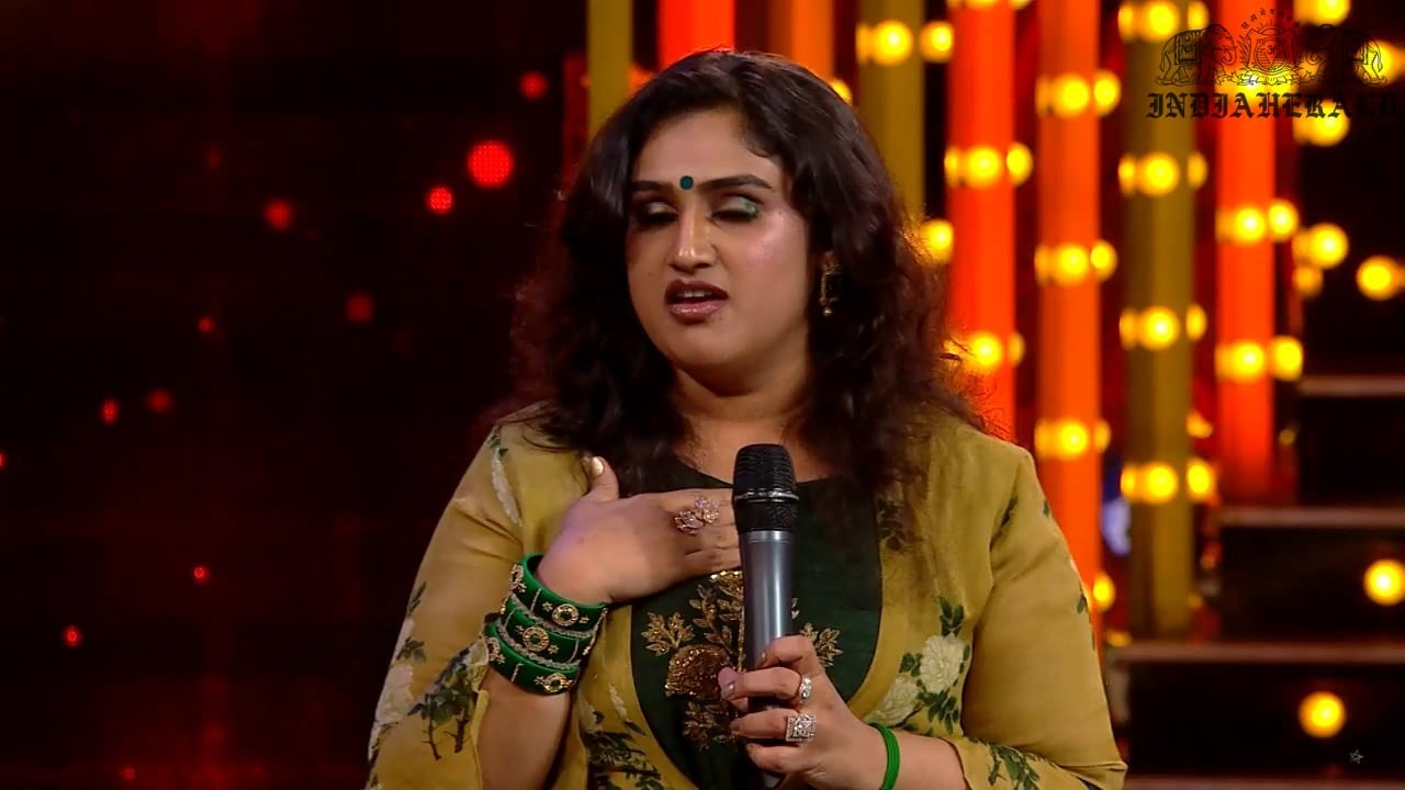 Bigg Boss Tamil Season 3 Day 21 Hot Stills Set 3