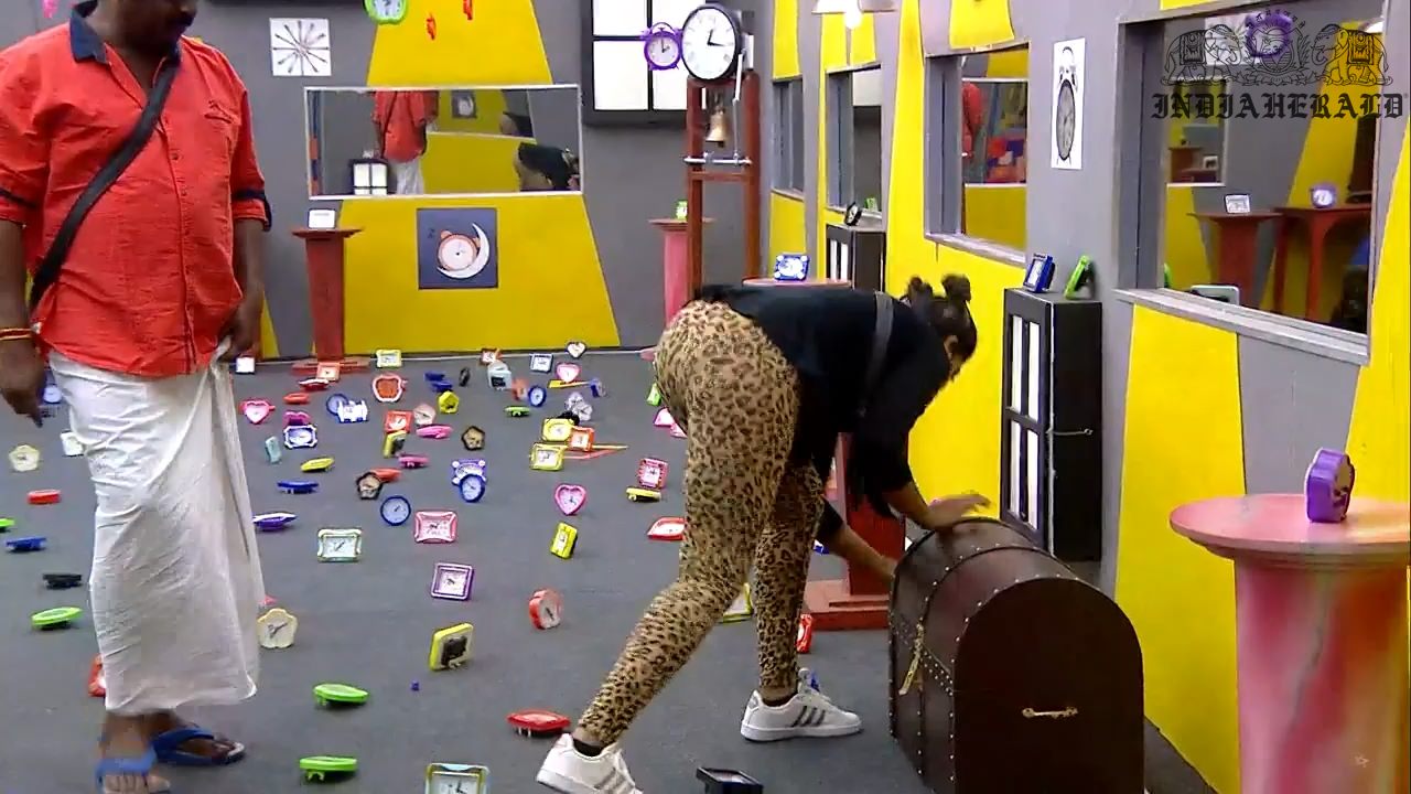 Bigg Boss Tamil Season 3 Day 23 Hot Stills Set 3