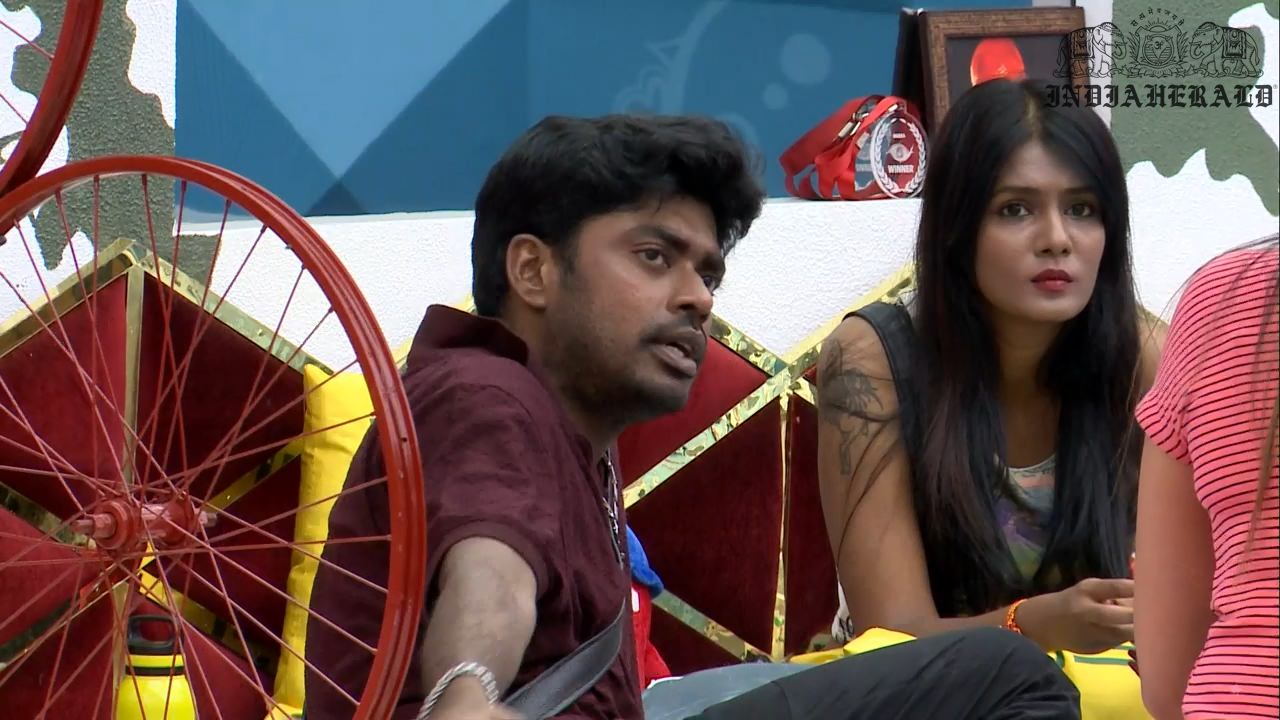 Bigg Boss Tamil Season 3 Day 23 Hot Stills Set 3