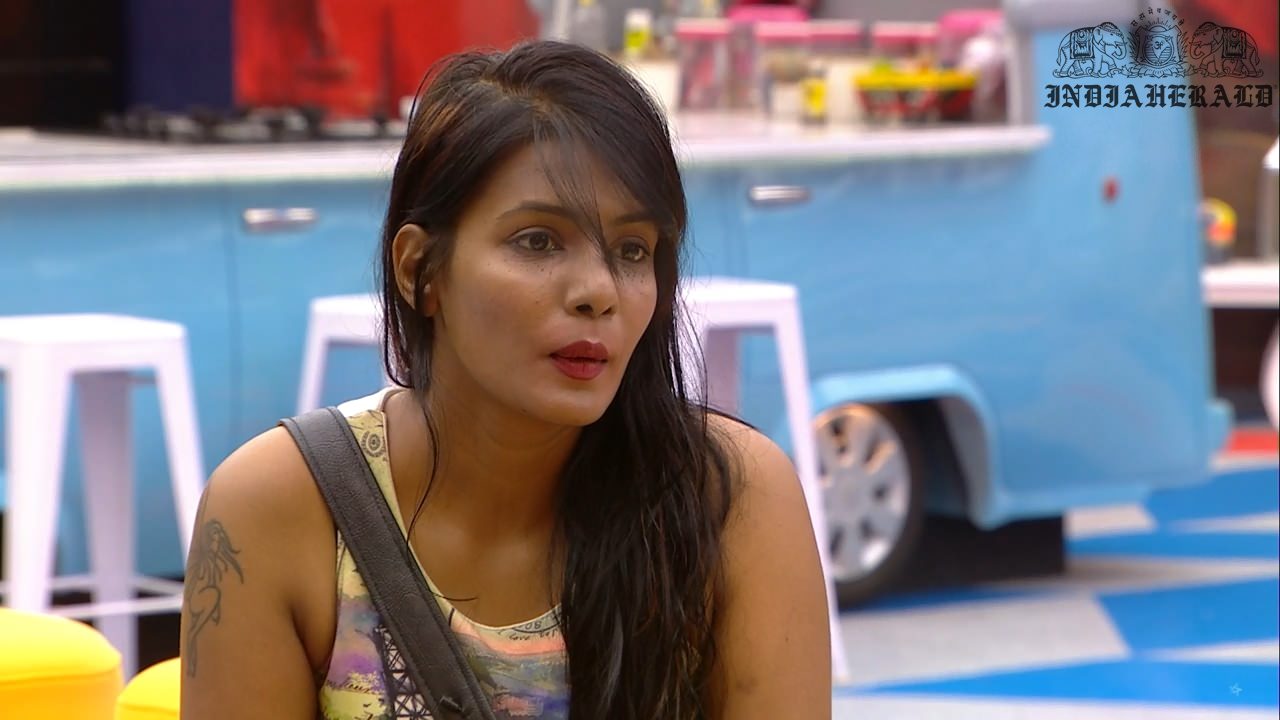 Bigg Boss Tamil Season 3 Day 23 Hot Stills Set 3