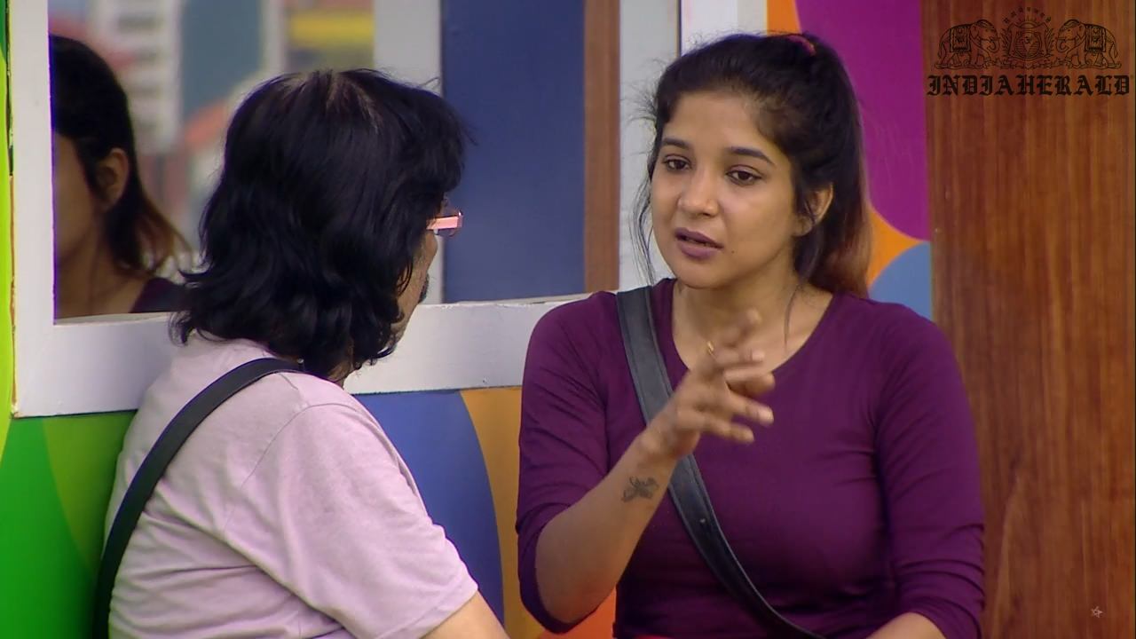 Bigg Boss Tamil Season 3 Day 24 Hot Stills Set 1