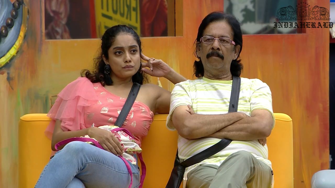 Bigg Boss Tamil Season 3 Day 24 Hot Stills Set 3