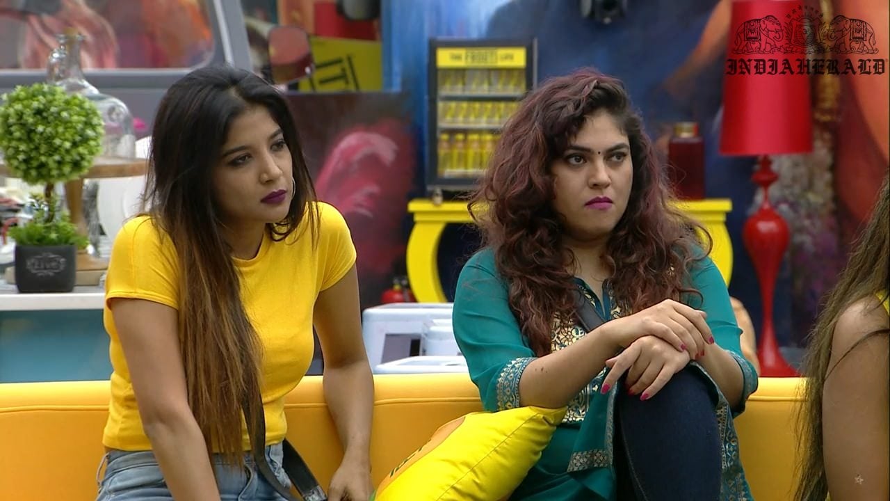 Bigg Boss Tamil Season 3 Day 24 Hot Stills