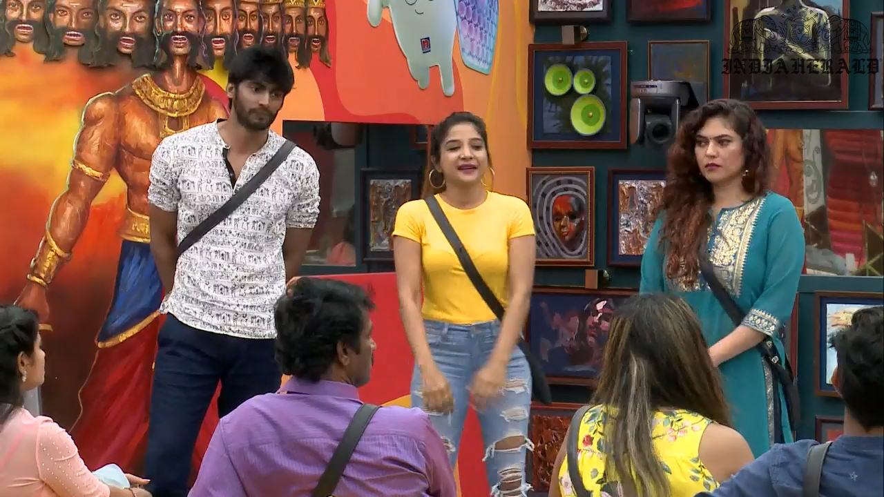 Bigg Boss Tamil Season 3 Day 24 Hot Stills