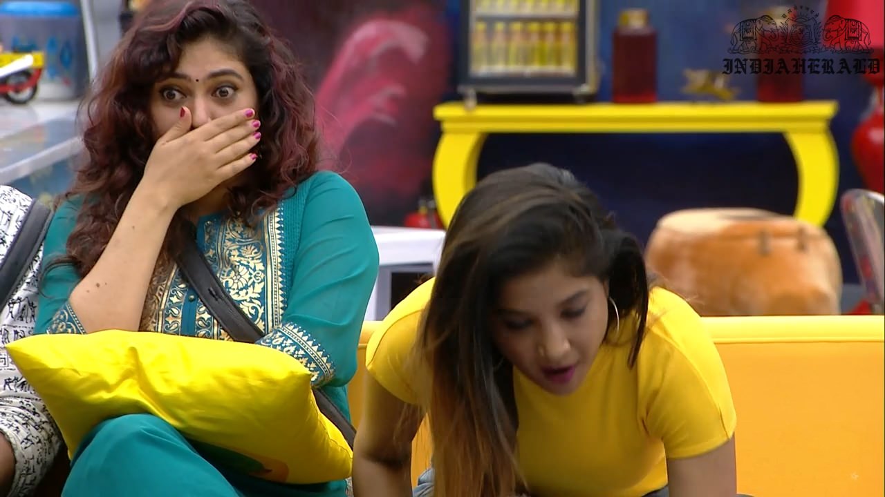 Bigg Boss Tamil Season 3 Day 24 Hot Stills