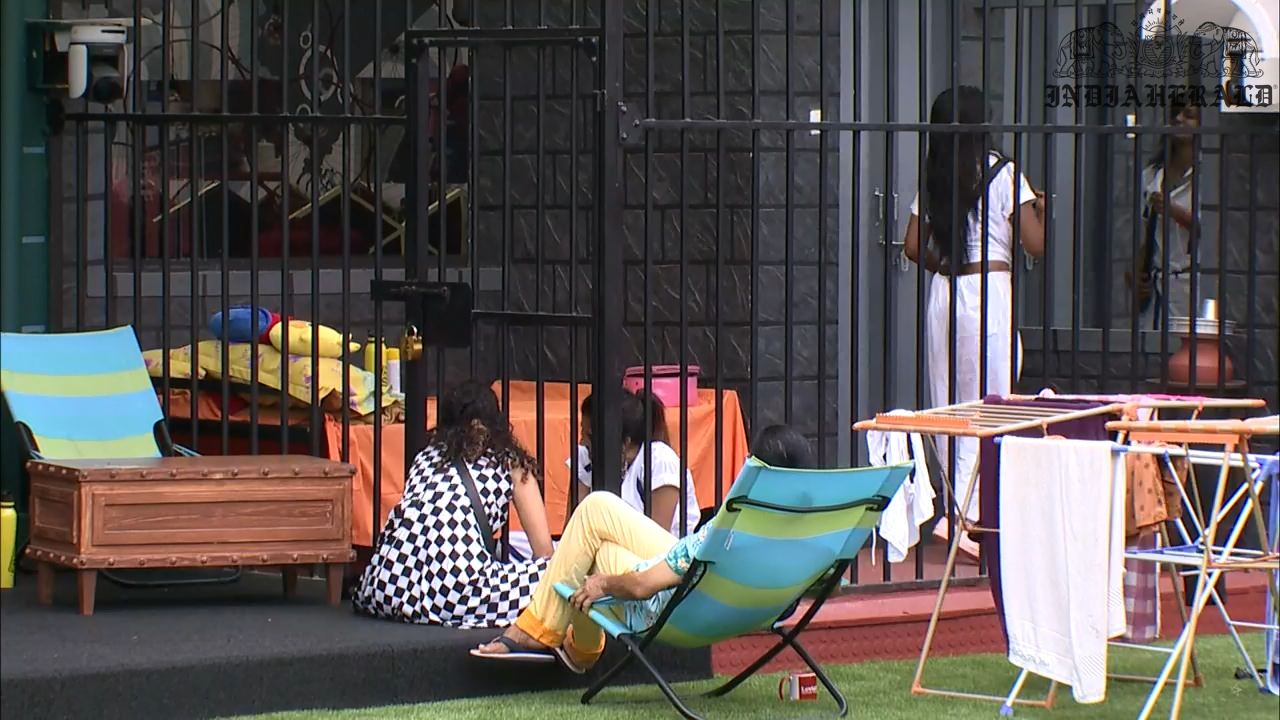 Bigg Boss Tamil Season 3 Day 25 Hot Stills Set 3