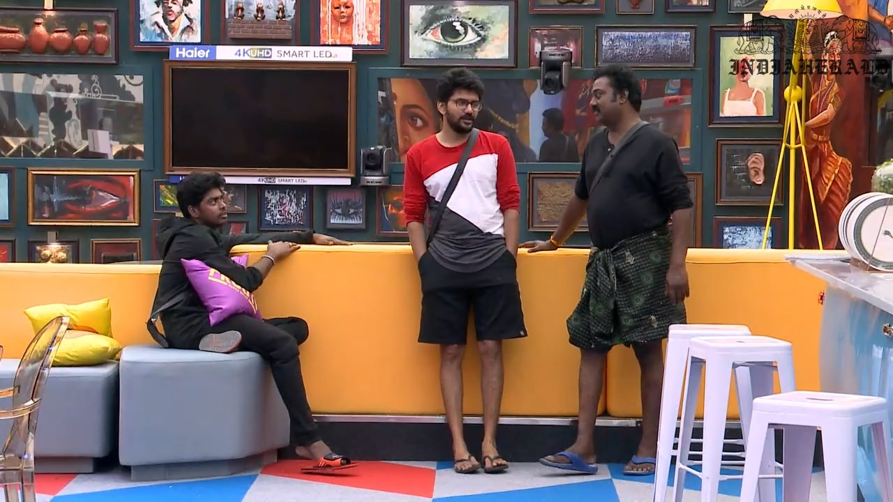 Bigg Boss Tamil Season 3 Day 25 Hot Stils Set 1