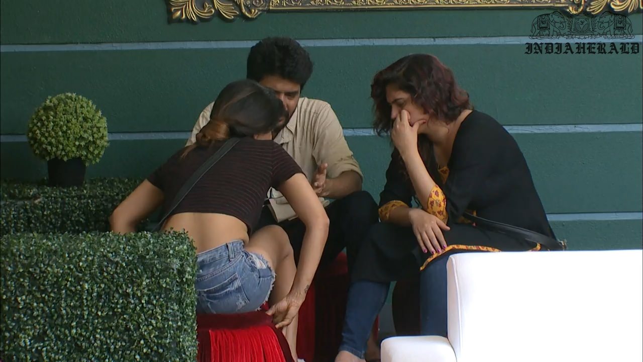 Bigg Boss Tamil Season 3 Day 26 Hot Stills Set 3