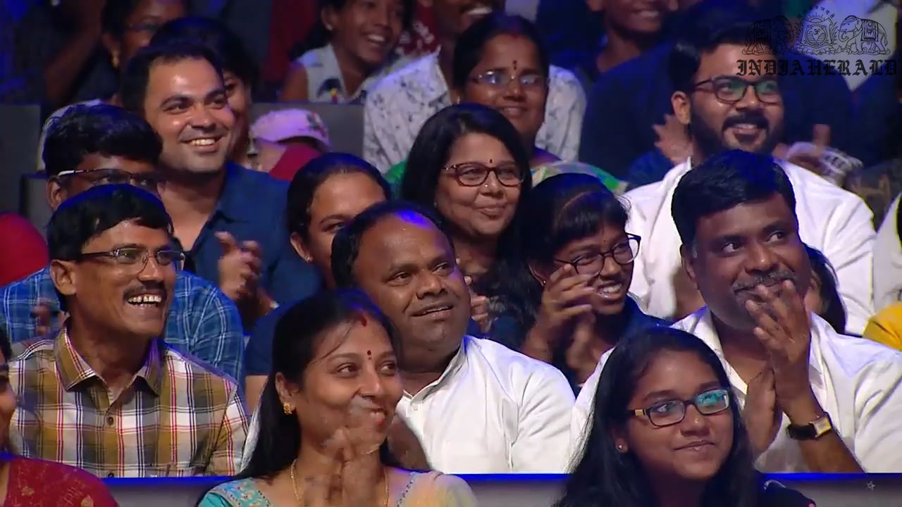 Bigg Boss Tamil Season 3 Day 27 Hot Stills Set 2