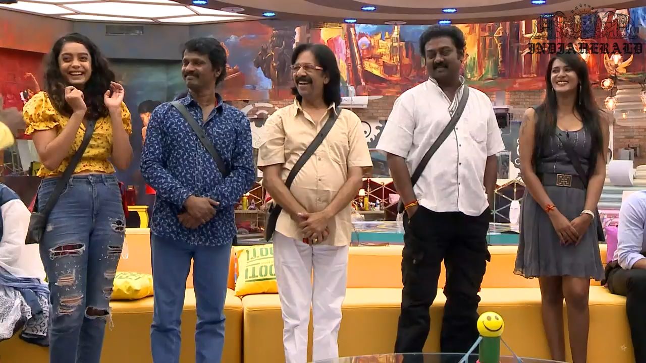 Bigg Boss Tamil Season 3 Day 28 Hot Stills Set 2