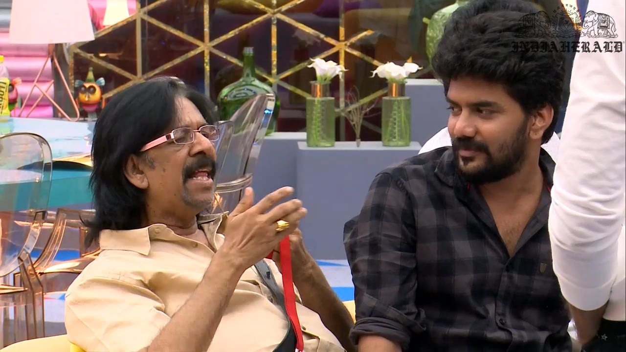 Bigg Boss Tamil Season 3 Day 28 Hot Stills Set 3