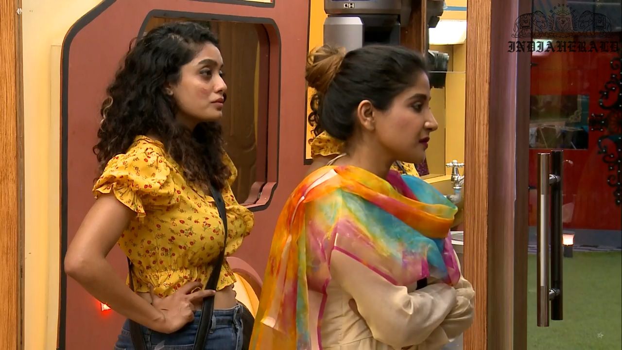 Bigg Boss Tamil Season 3 Day 28 Hot Stills Set 3