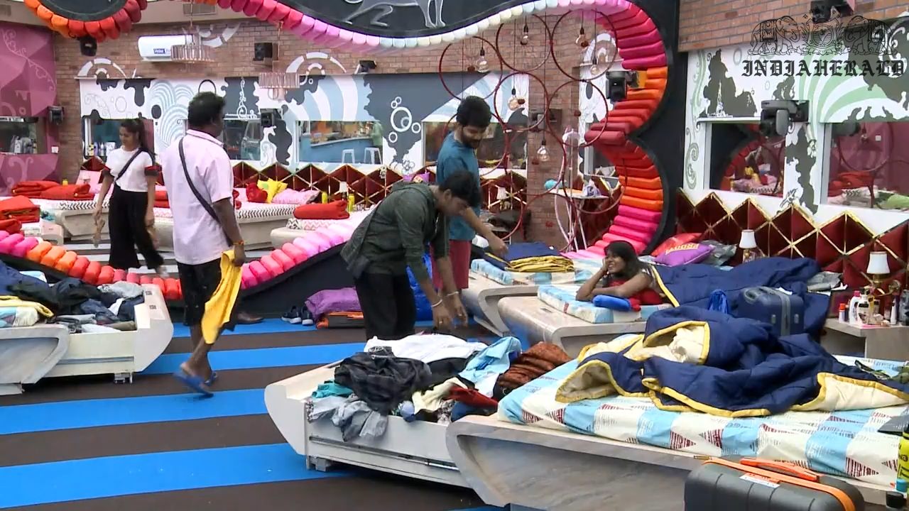 Bigg Boss Tamil Season 3 Day 29 Hot Stills Set 1