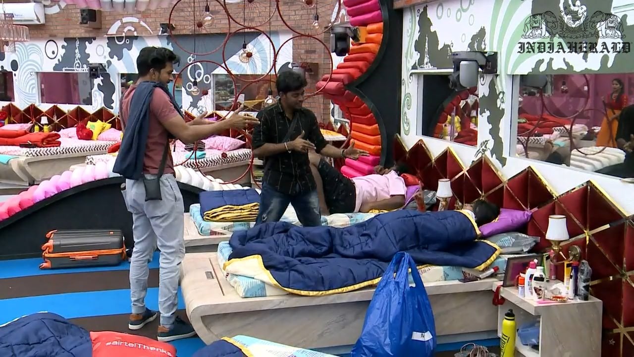 Bigg Boss Tamil Season 3 Day 29 Hot Stills Set 2