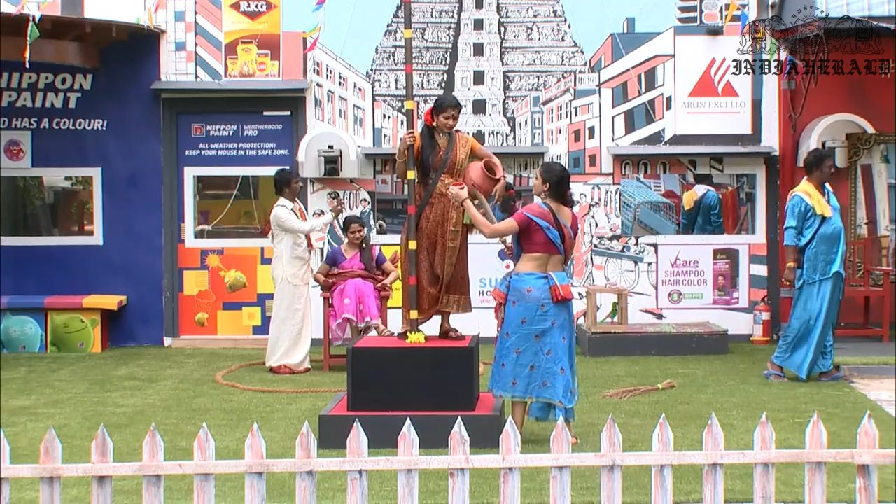 Bigg Boss Tamil Season 3 Day 31 Hot Stills Set 2