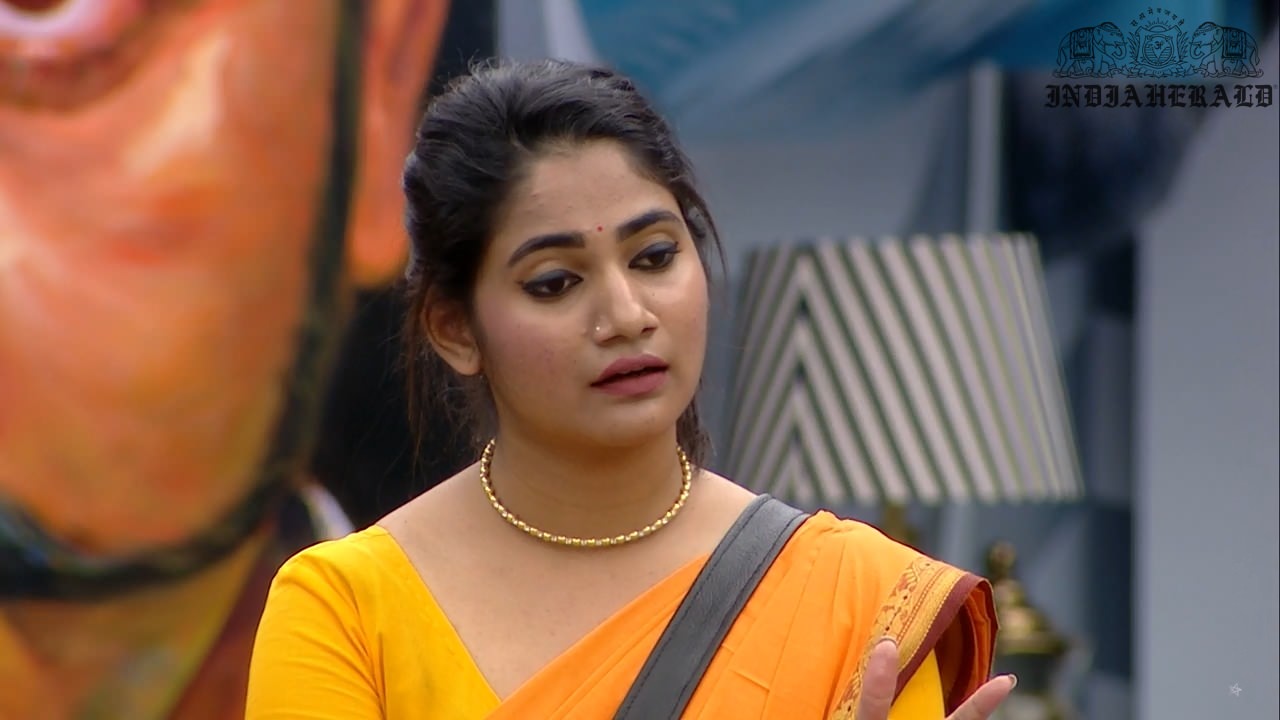 Bigg Boss Tamil Season 3 Day 32 Hot Stills Set 3