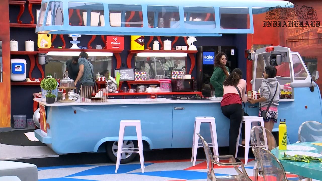 Bigg Boss Tamil Season 3 Day 33 Hot Stills Set 1