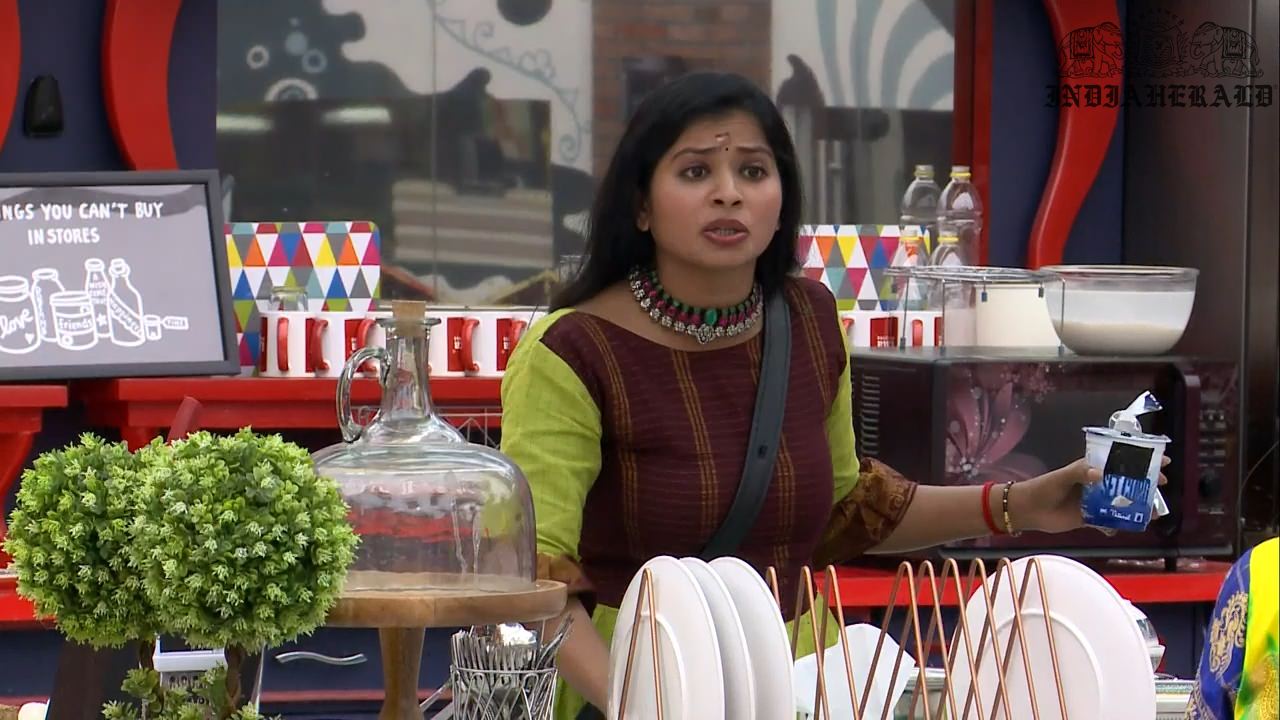 Bigg Boss Tamil Season 3 Day 33 Hot Stills Set 2